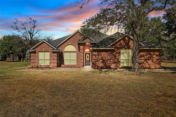 $445,000 | 1541 County Road 318, Glen Rose, TX 76043