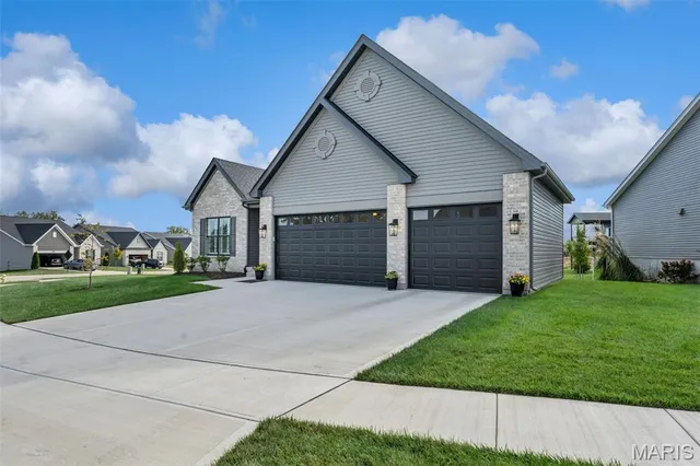 $415,400 | 1 Columbia @ Columbia Meadows, O'Fallon, MO 63366
