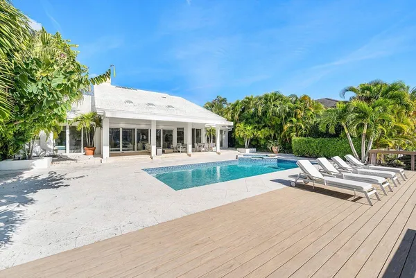 $40,000 | 215 Island Drive, Jupiter, FL 33477