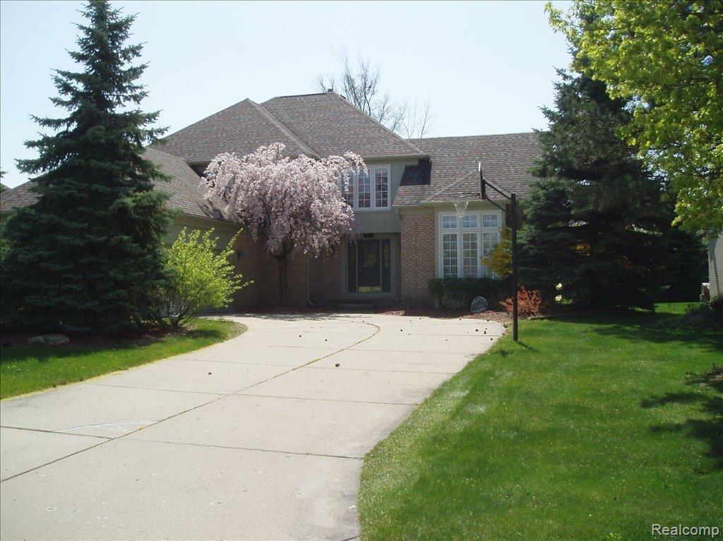 3607 Aynsley Drive Rochester, MI 48306 - Photo 1 of 12 Street View Aynsley