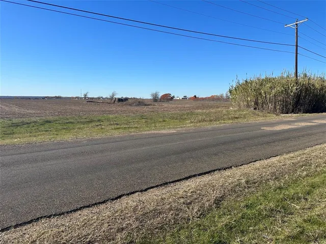 a view of a big yard