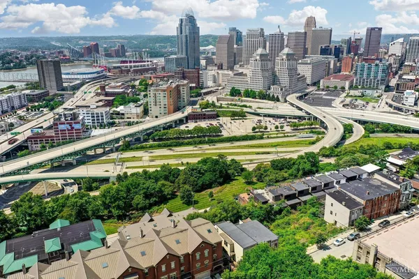 $1,400,000 | 387 Oregon Street, Cincinnati, OH 45202