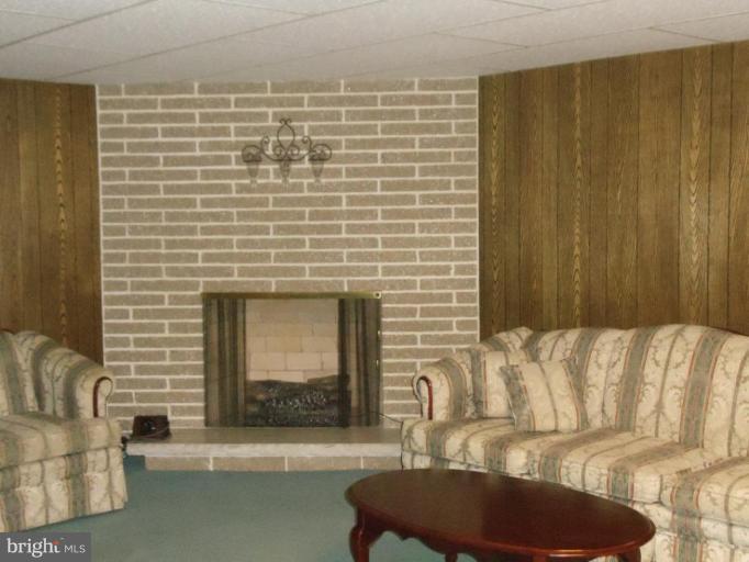 112 Stonewall Road Catonsville, MD 21228 - Photo 10 of 15 Family Room