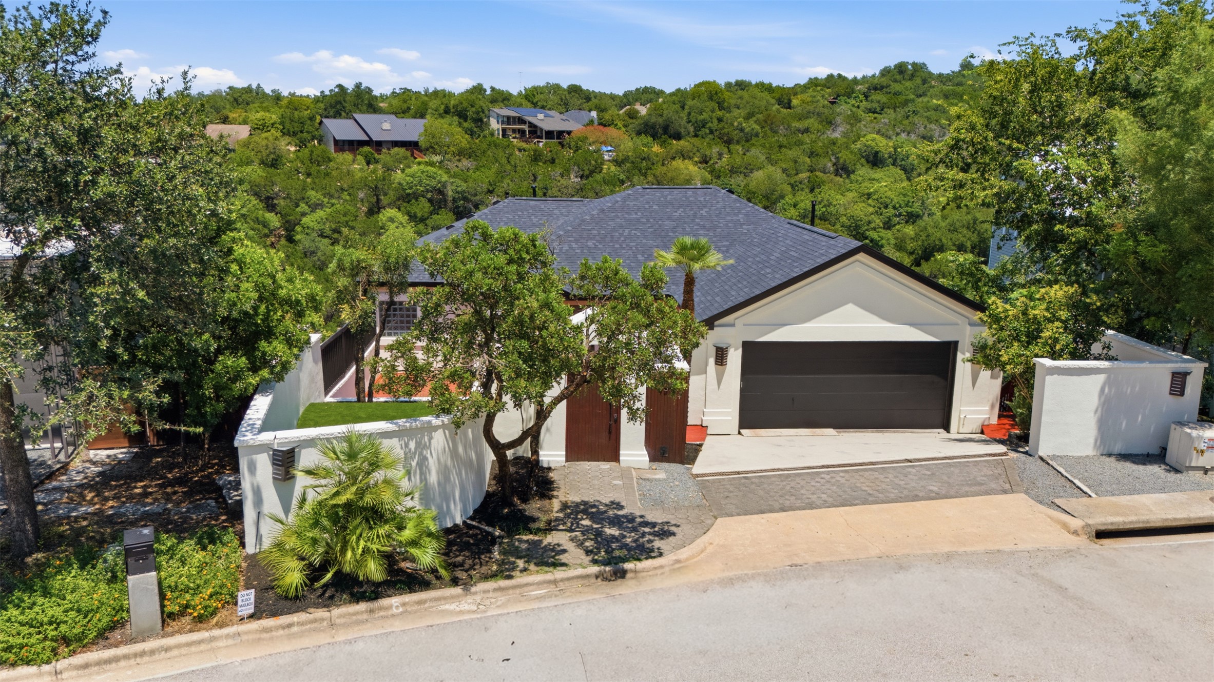 9312 Knoll Crest Loop Austin, TX 78759 - Photo 7 of 40 Gallery Image 7