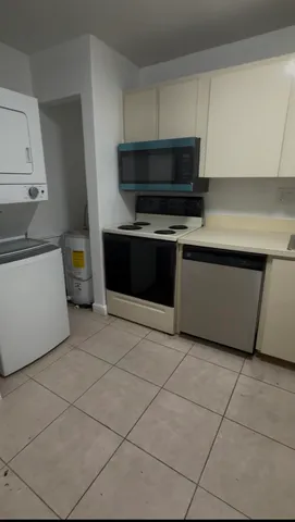 $1,850 | 8001 Fairview Drive, Unit 106, Tamarac, FL 33321