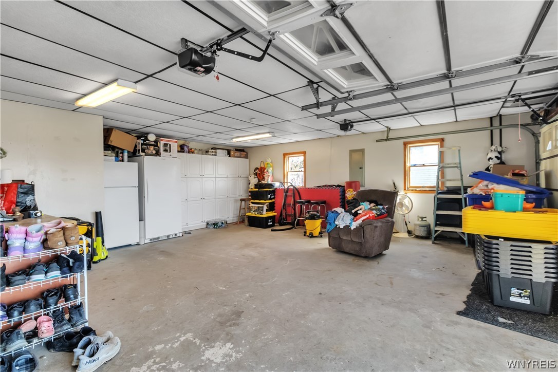 5625 Cummings Road Newstead, NY 14001 - Photo 38 of 48 Garage