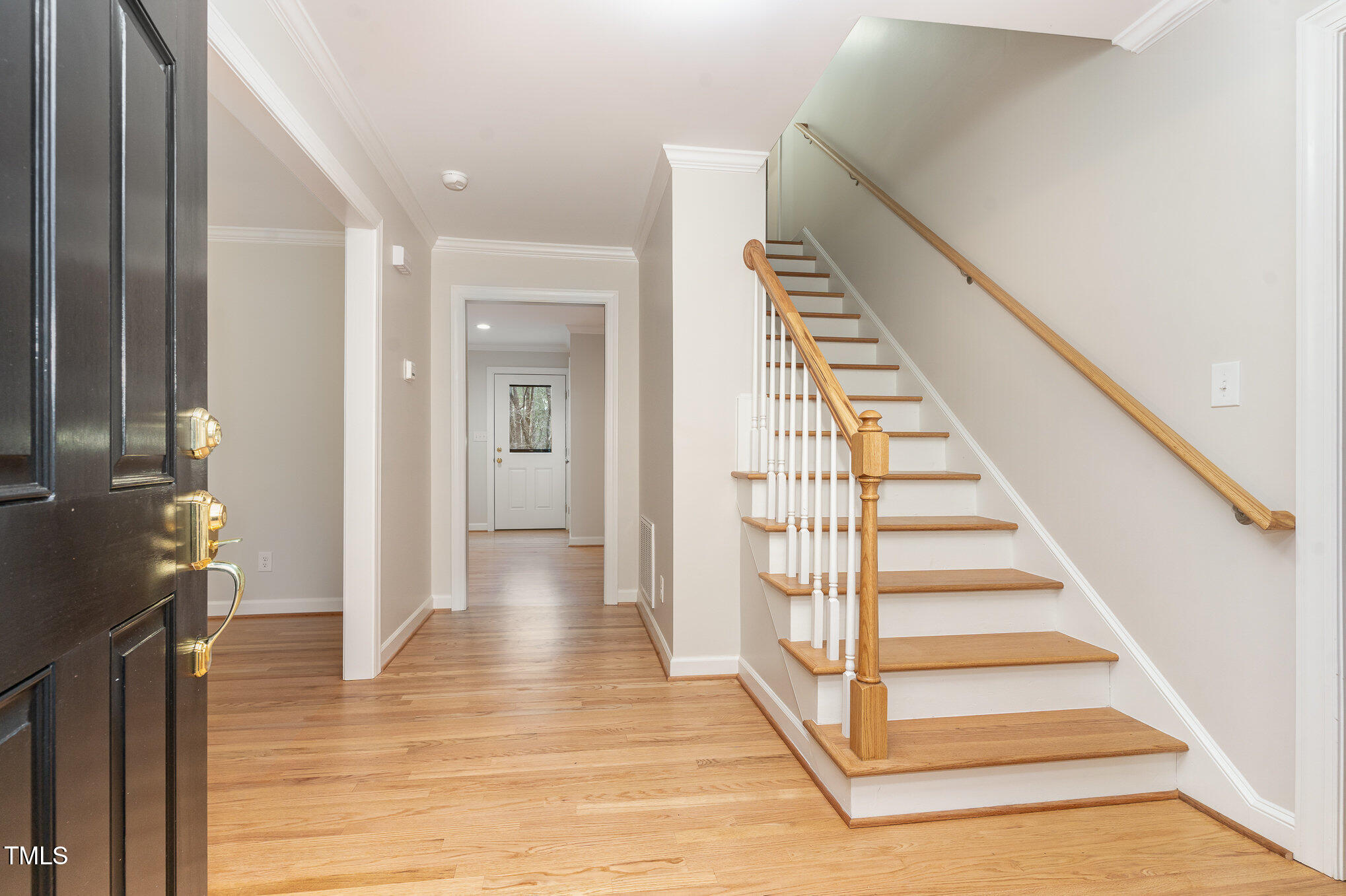10009 Bushveld Lane Raleigh, NC 27613 - Photo 11 of 53 Entry Foyer
