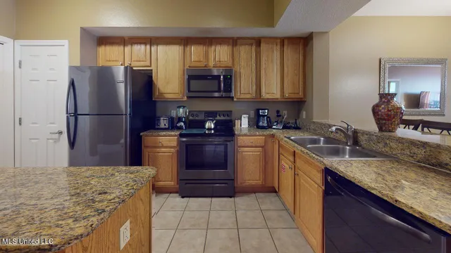 $3,150 | 2228 Beach Drive, Unit 905, Gulfport, MS 39507