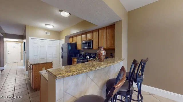 $3,150 | 2228 Beach Drive, Unit 905, Gulfport, MS 39507