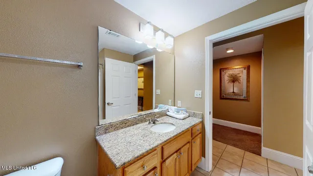 $3,150 | 2228 Beach Drive, Unit 905, Gulfport, MS 39507