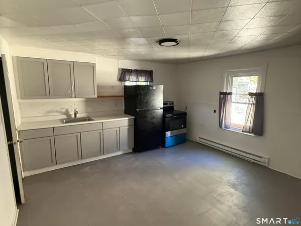 $1,550 | 33 Olive Street, Meriden, CT 06450