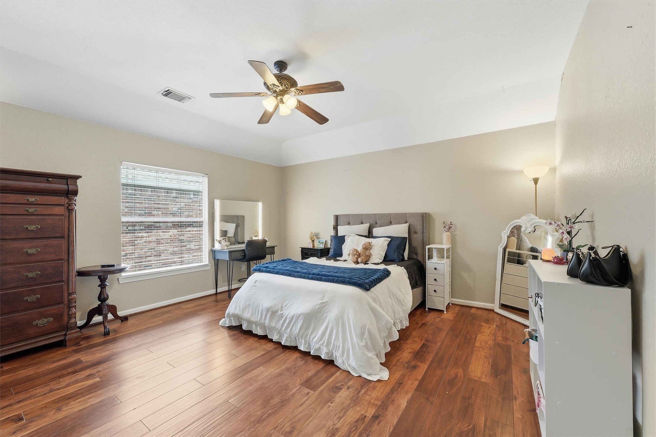 25181 Ramrock Drive Porter, TX 77365 - Photo 18 of 35 a bedroom with a bed and a window
