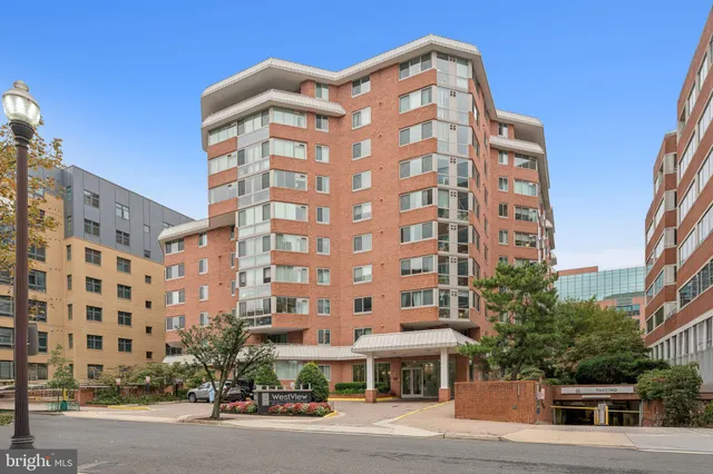 $549,900 | 1001 North Vermont Street, Unit 108, Arlington, VA 22201