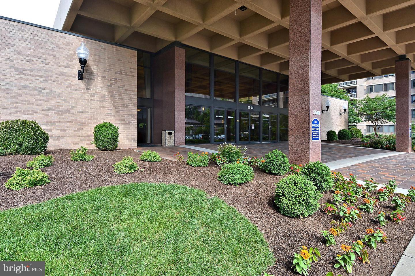 5505 Seminary Road, Unit 602N Falls Church, VA 22041 - Photo 3 of 39