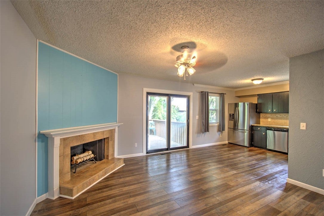 965 Jefferson Drive Decatur, IL 62521 - Photo 10 of 28 Gallery Image 10