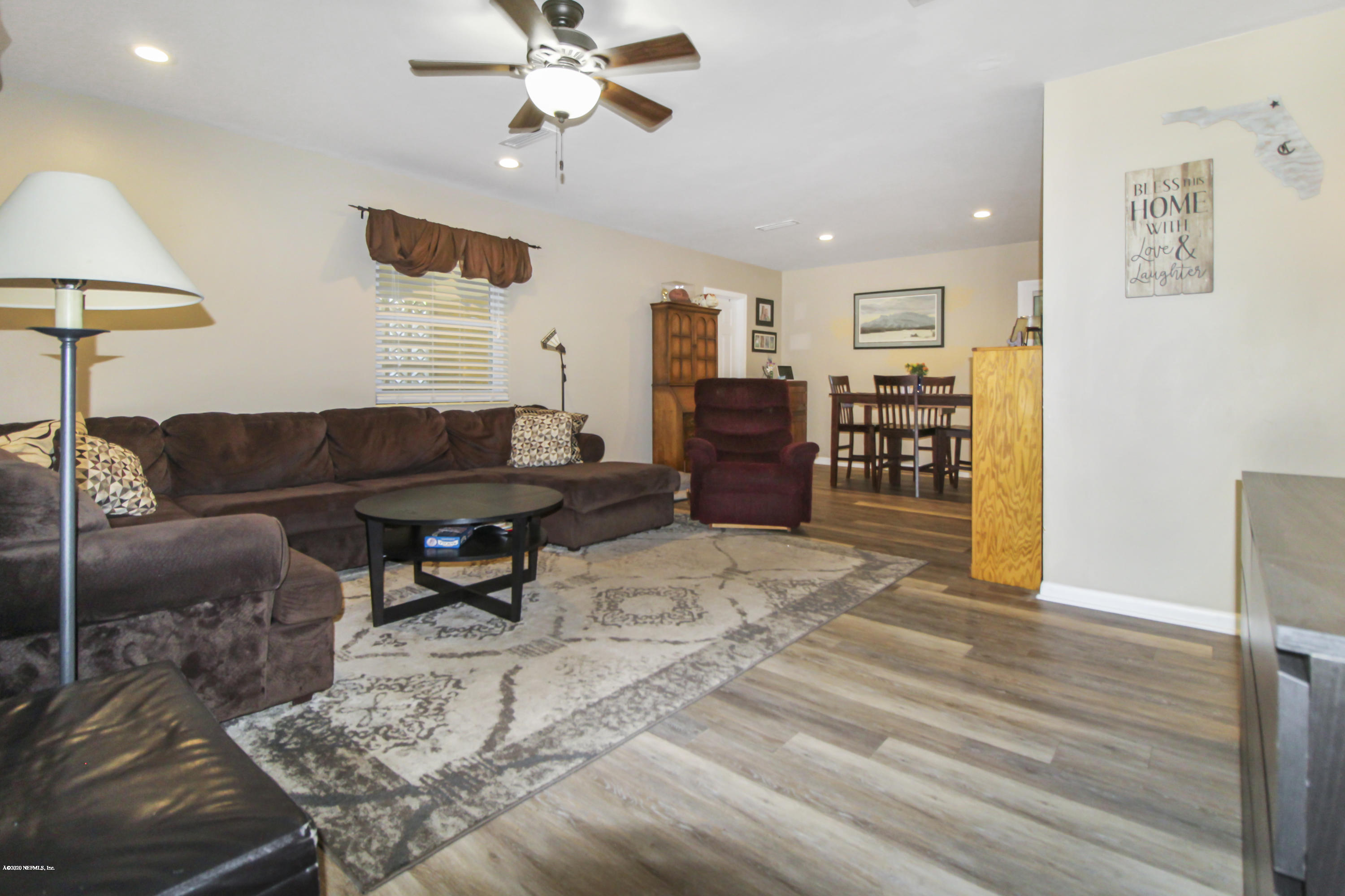 4633 Fulton Road Jacksonville, FL 32225 - Photo 3 of 19 Living room