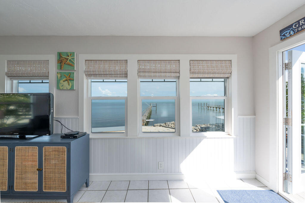 58121 Morton Street Marathon, FL 33050 - Photo 33 of 93 Living Room View