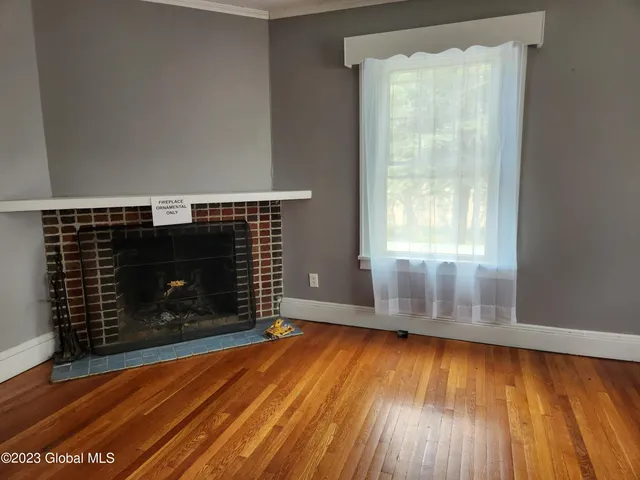 $1,950 | 9 Duncan Lane, Brunswick, NY 12180