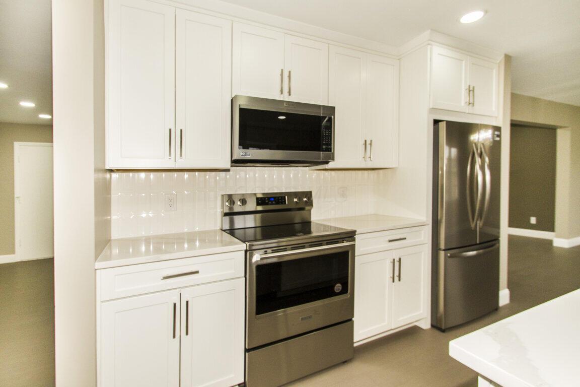 1428 Haddon Road Columbus, OH 43209 - Photo 20 of 69 Kitchen