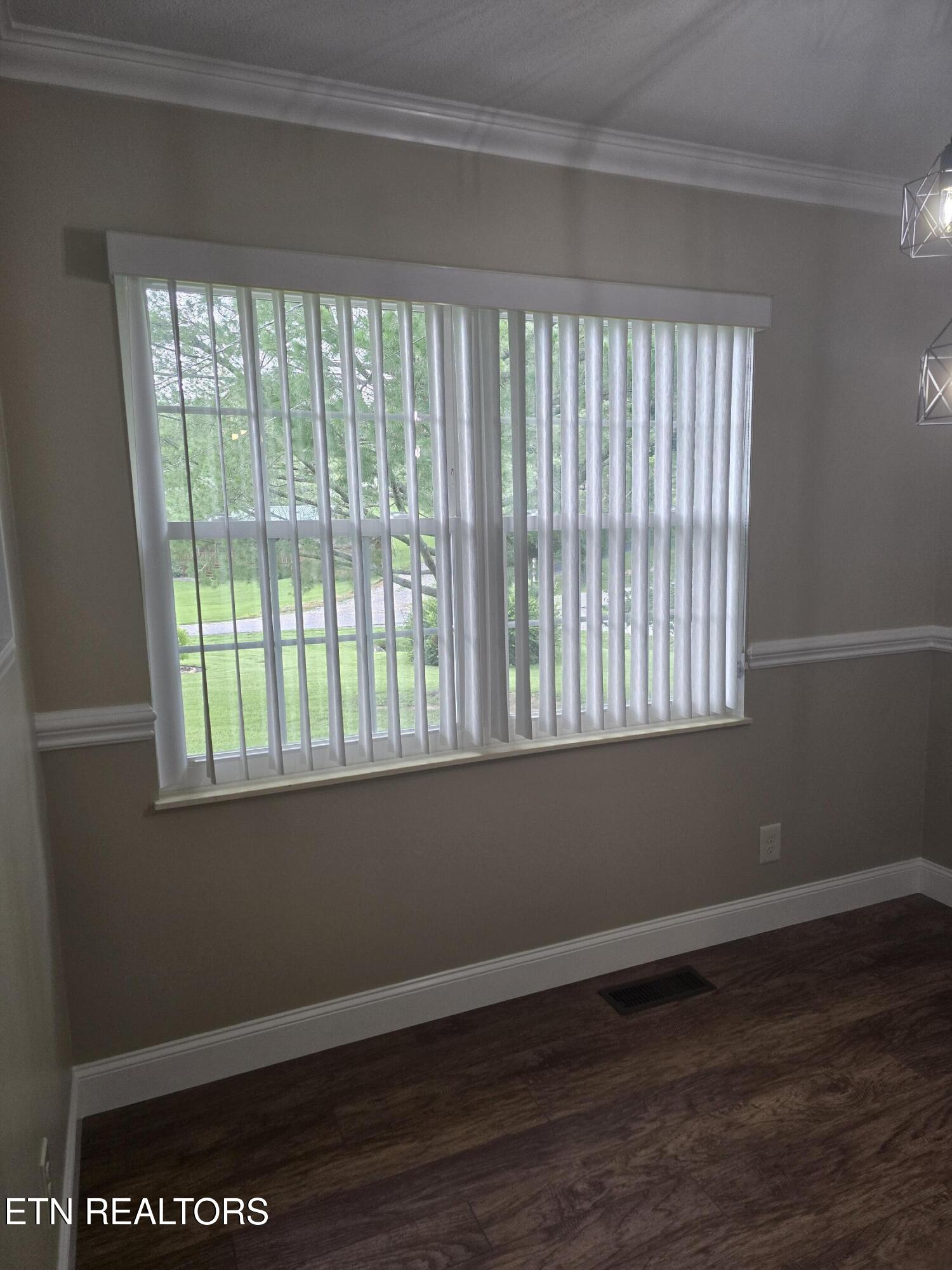 196 Church Road La Follette, TN 37766 - Photo 19 of 38 Dining Room