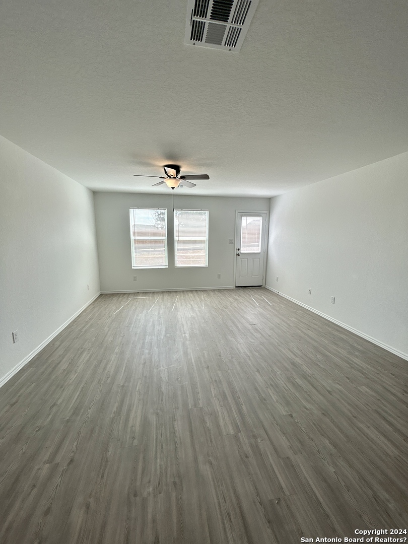 6038 Companion Loop Bulverde, TX 78163 - Photo 8 of 36