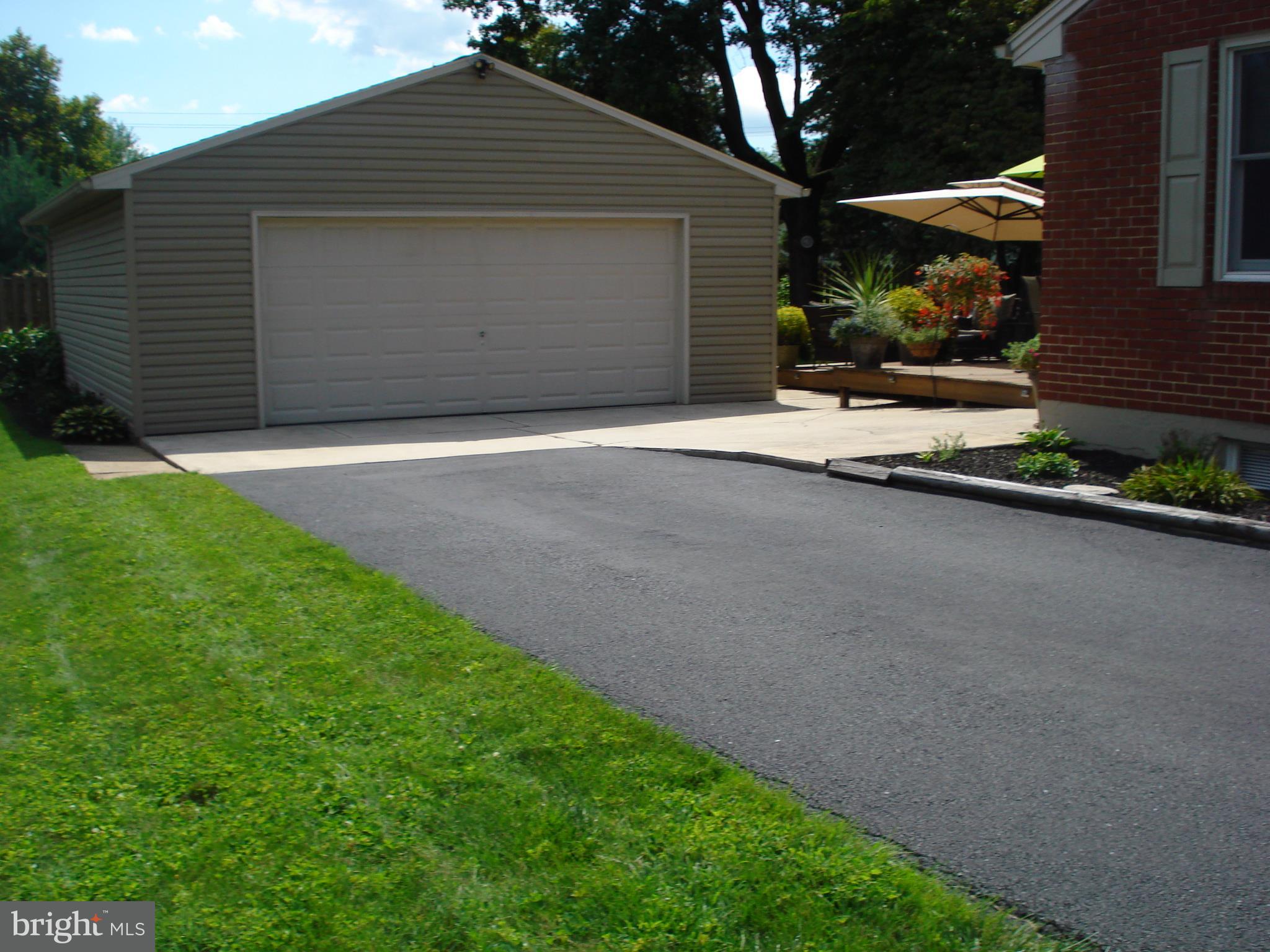 30 Greystone Road Carlisle, PA 17013 - Photo 3 of 36 Gallery Image 3