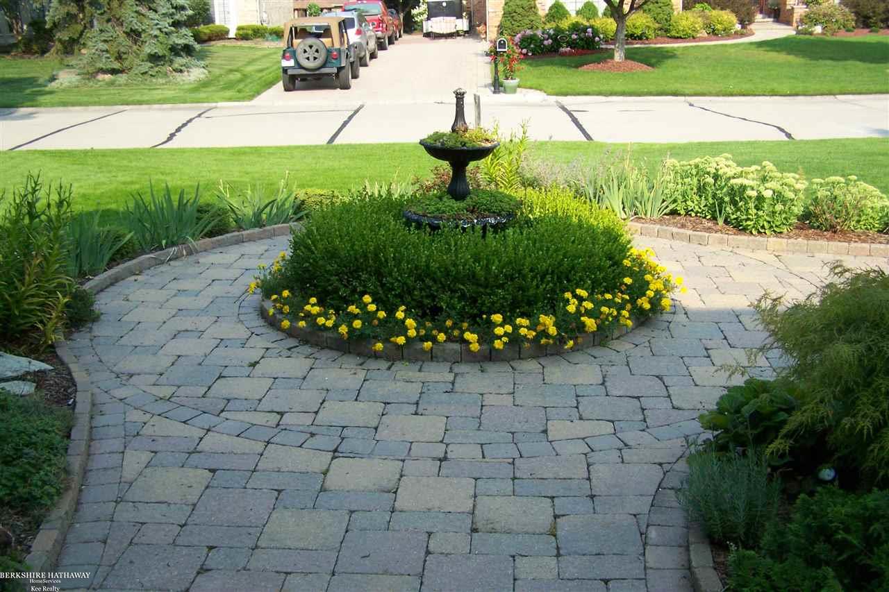 1749 Old Homestead Drive Rochester Hills, MI 48306 - Photo 8 of 43