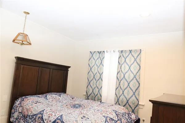 $2,100 | 195 Brookridge Drive, Greece, NY 14616