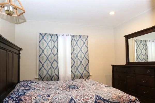 $2,100 | 195 Brookridge Drive, Greece, NY 14616