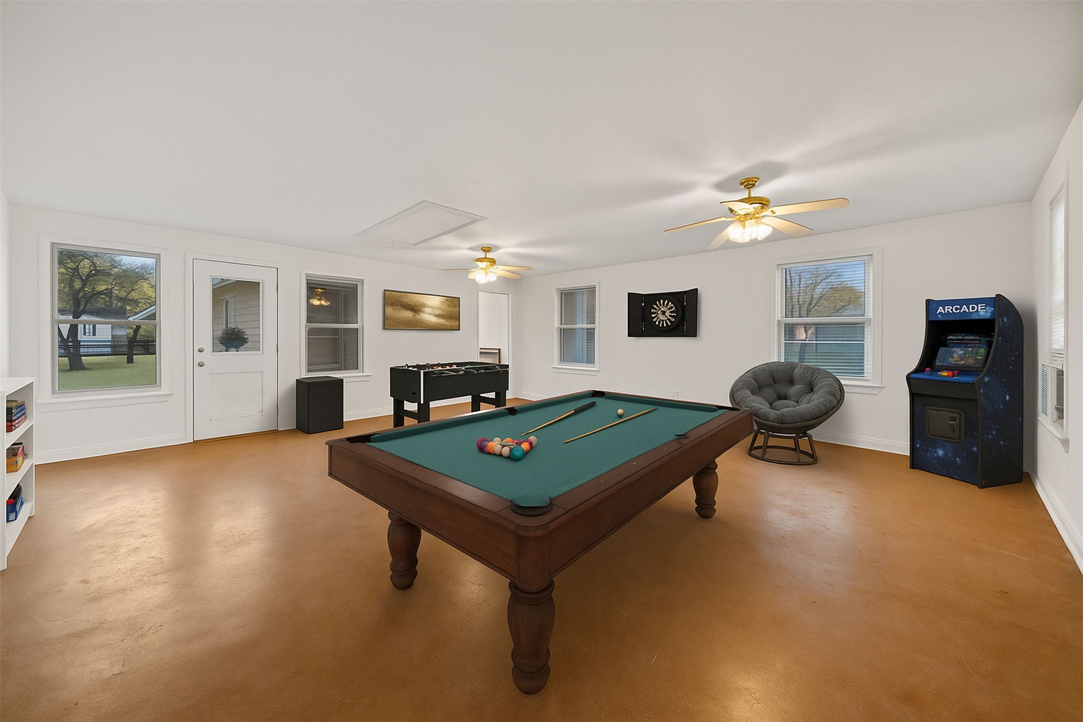22323 Roberts Cemetery Road Hockley, TX 77447 - Photo 17 of 50 a living room with furniture and a flat screen tv