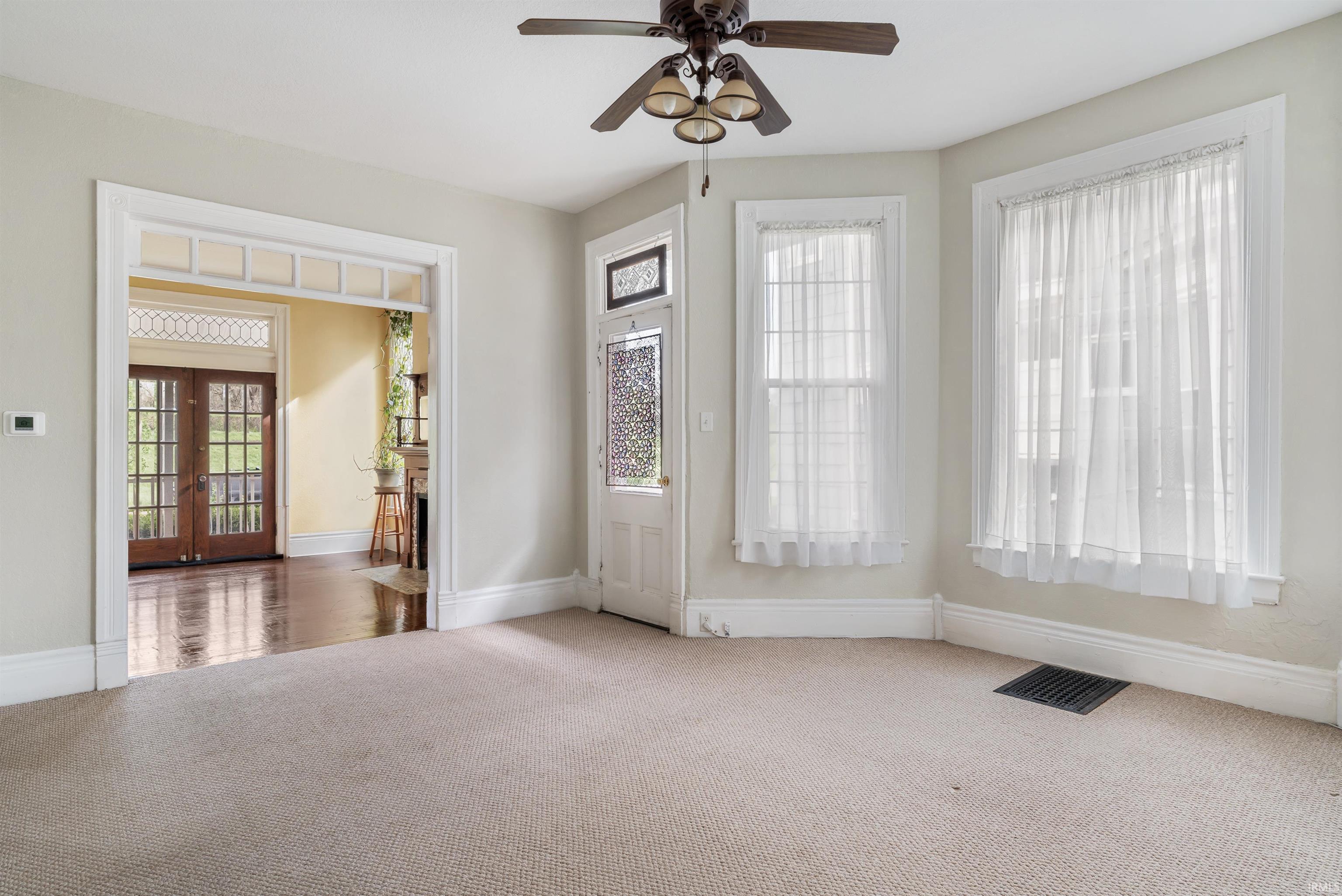 1007 Edgewater Avenue Fort Wayne, IN 46805 - Photo 12 of 36