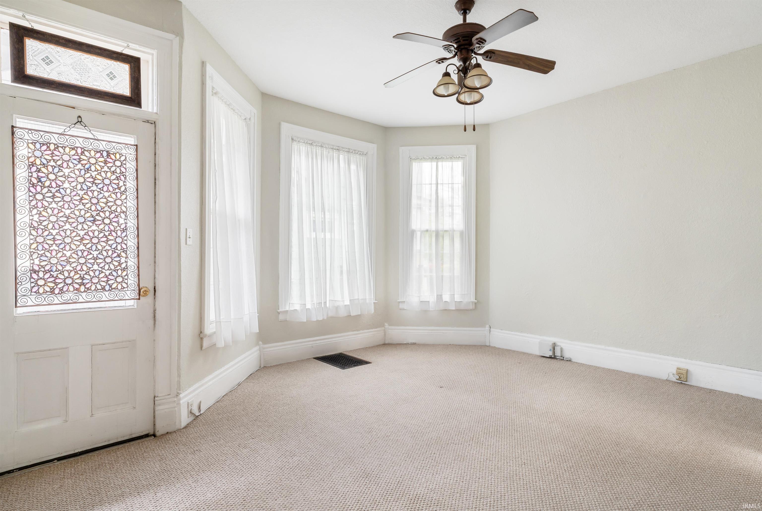 1007 Edgewater Avenue Fort Wayne, IN 46805 - Photo 13 of 36