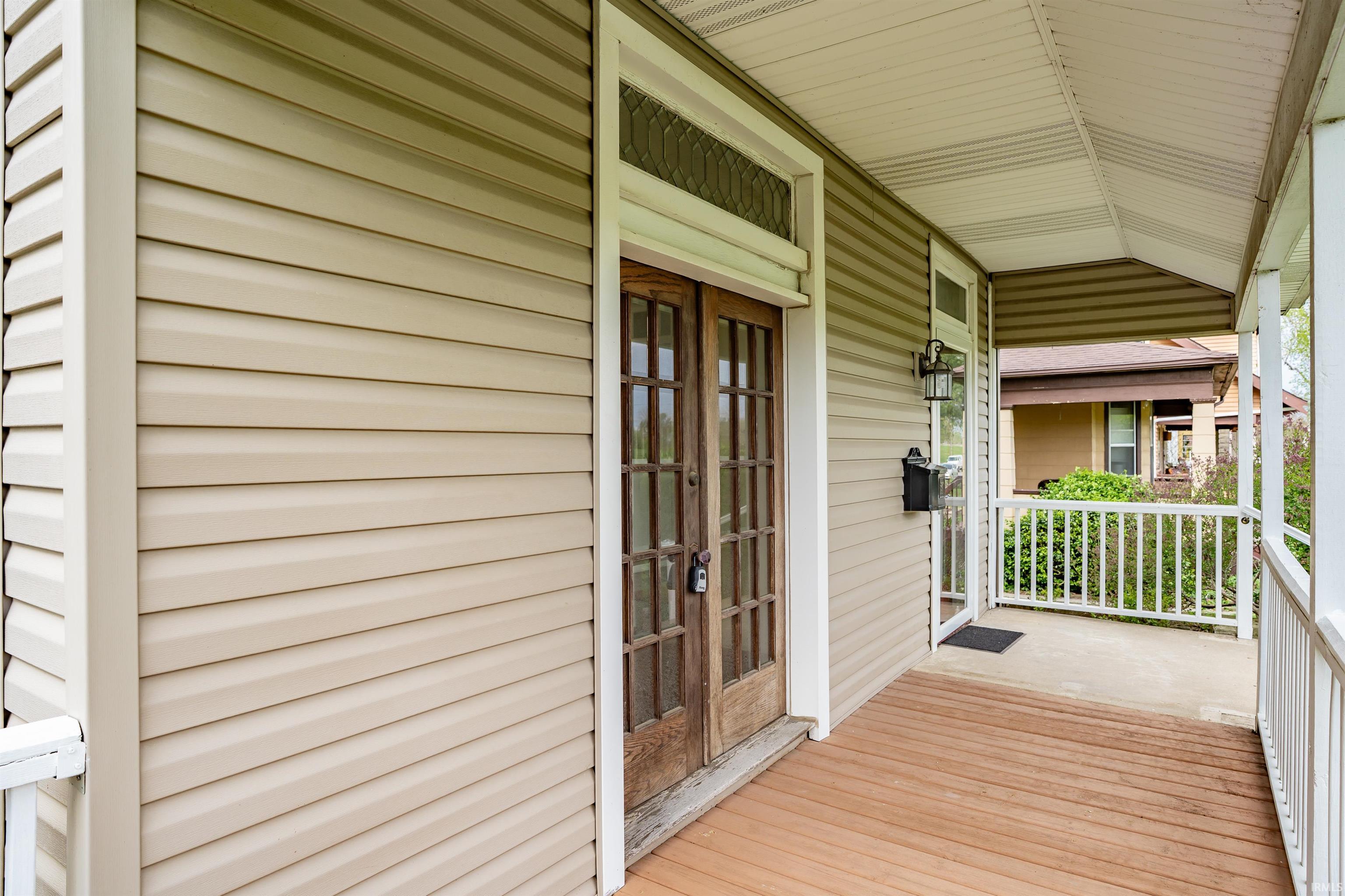 1007 Edgewater Avenue Fort Wayne, IN 46805 - Photo 3 of 36