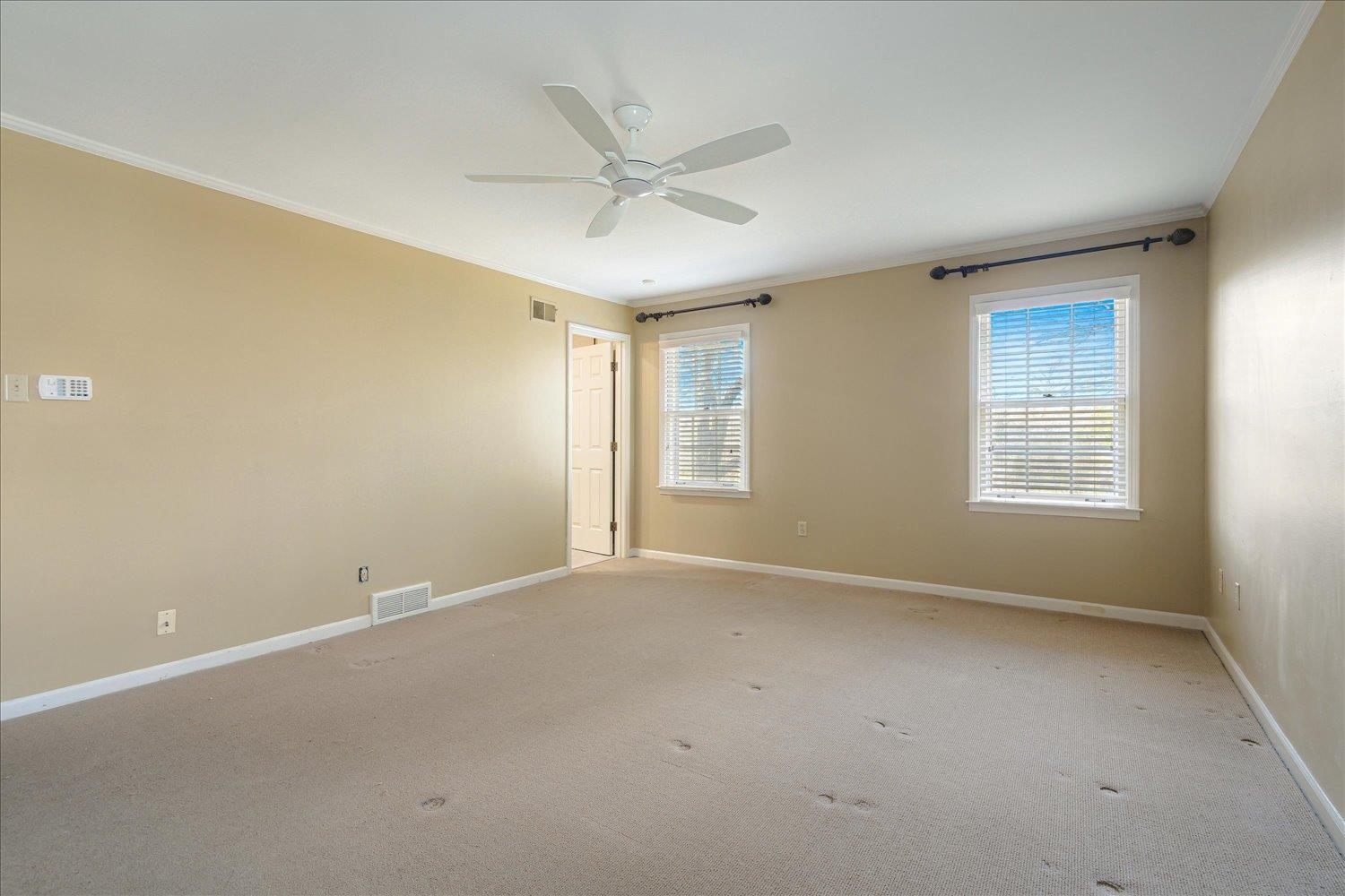 5680 Herald Square Memphis, TN 38120 - Photo 27 of 39 a view of an empty room with a window