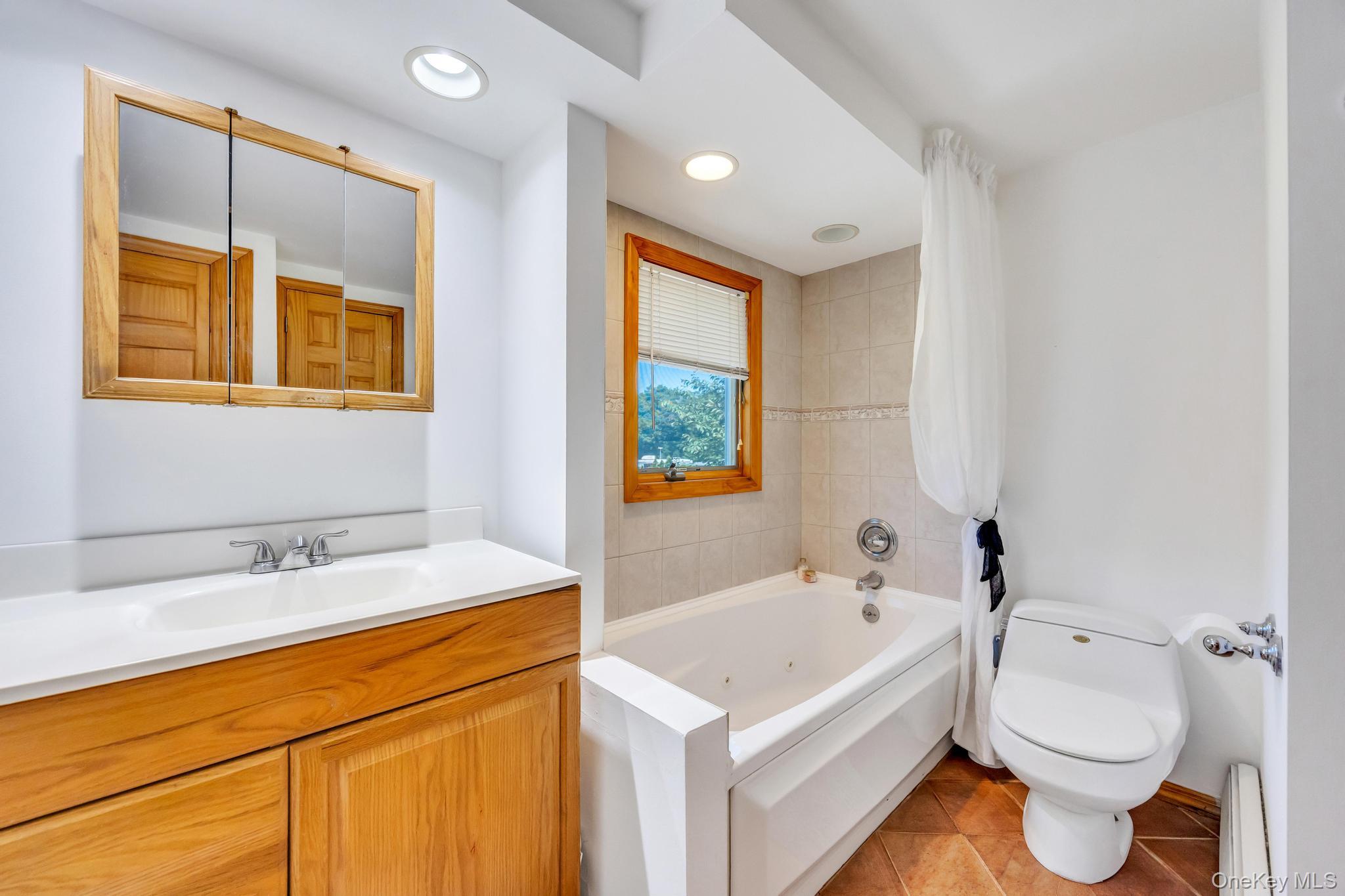 358 Holbrook Road Ronkonkoma, NY 11779 - Photo 32 of 42