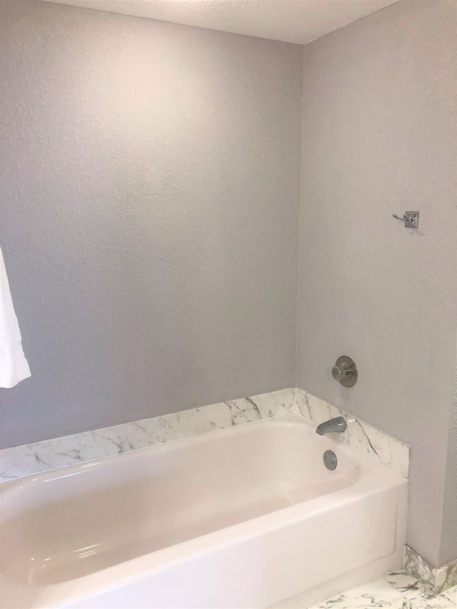 3400 North Ocean Drive, Unit 803 Riviera Beach, FL 33404 - Photo 22 of 51 Master Bathroom