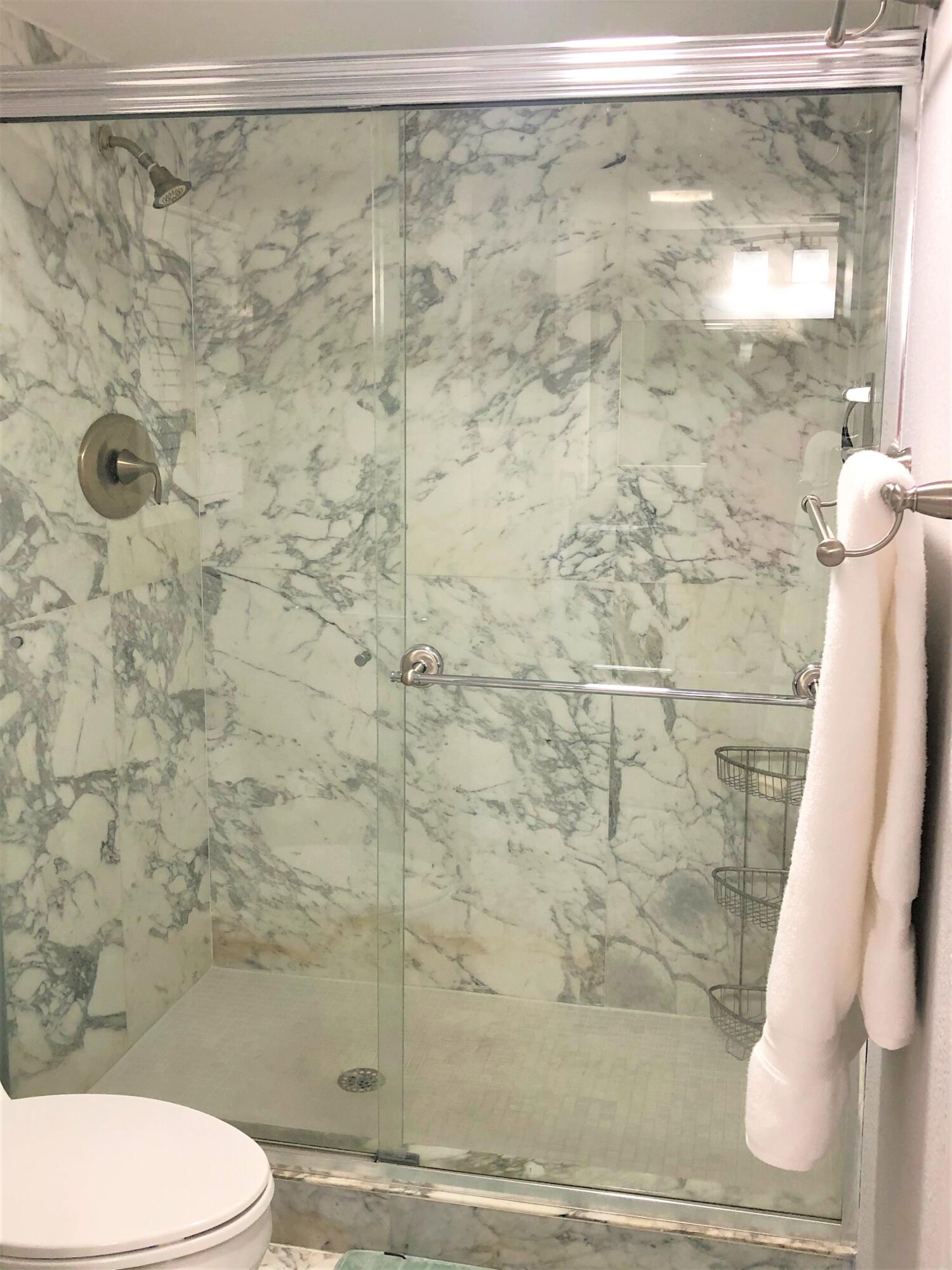 3400 North Ocean Drive, Unit 803 Riviera Beach, FL 33404 - Photo 23 of 51 Master Bathroom