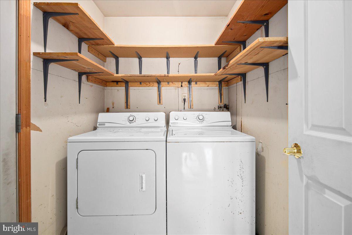 12814 Pinecrest Road Herndon, VA 20171 - Photo 16 of 31 Main Level Laundry