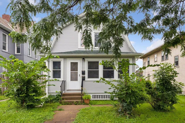 $229,900 | 2924 Emerson Avenue North, Minneapolis, MN 55411