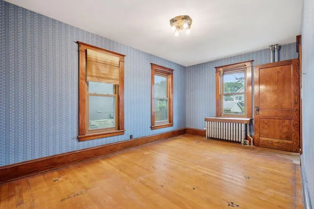 $229,900 | 2924 Emerson Avenue North, Minneapolis, MN 55411