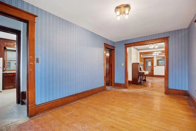 $229,900 | 2924 Emerson Avenue North, Minneapolis, MN 55411