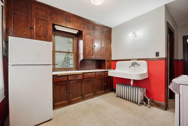 $229,900 | 2924 Emerson Avenue North, Minneapolis, MN 55411