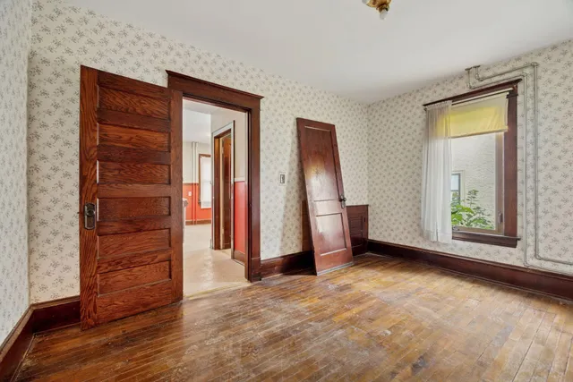 $229,900 | 2924 Emerson Avenue North, Minneapolis, MN 55411