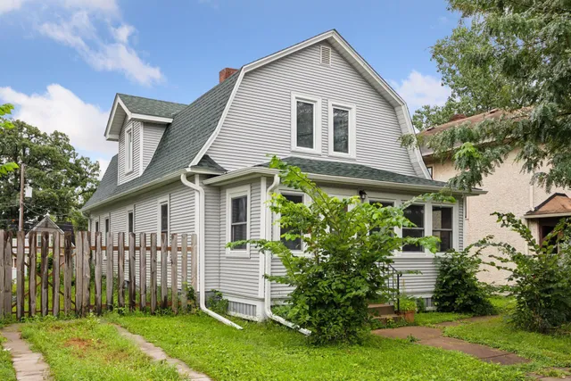 $229,900 | 2924 Emerson Avenue North, Minneapolis, MN 55411
