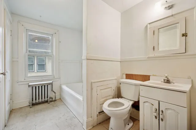 $229,900 | 2924 Emerson Avenue North, Minneapolis, MN 55411