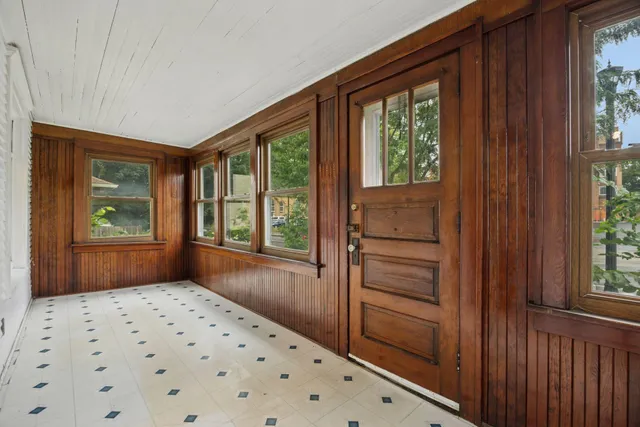 $229,900 | 2924 Emerson Avenue North, Minneapolis, MN 55411