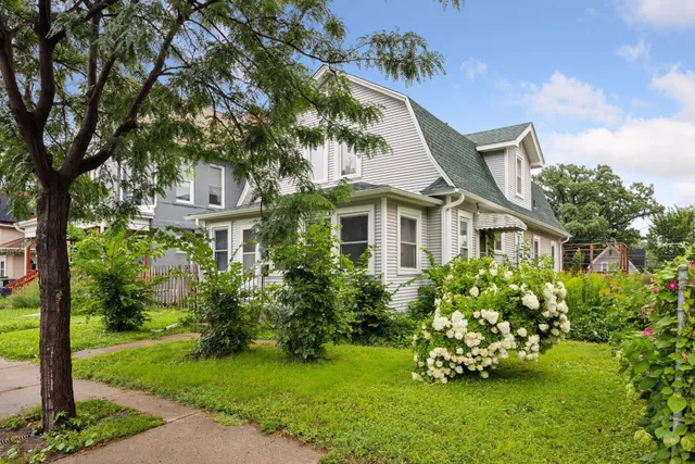 $229,900 | 2924 Emerson Avenue North, Minneapolis, MN 55411