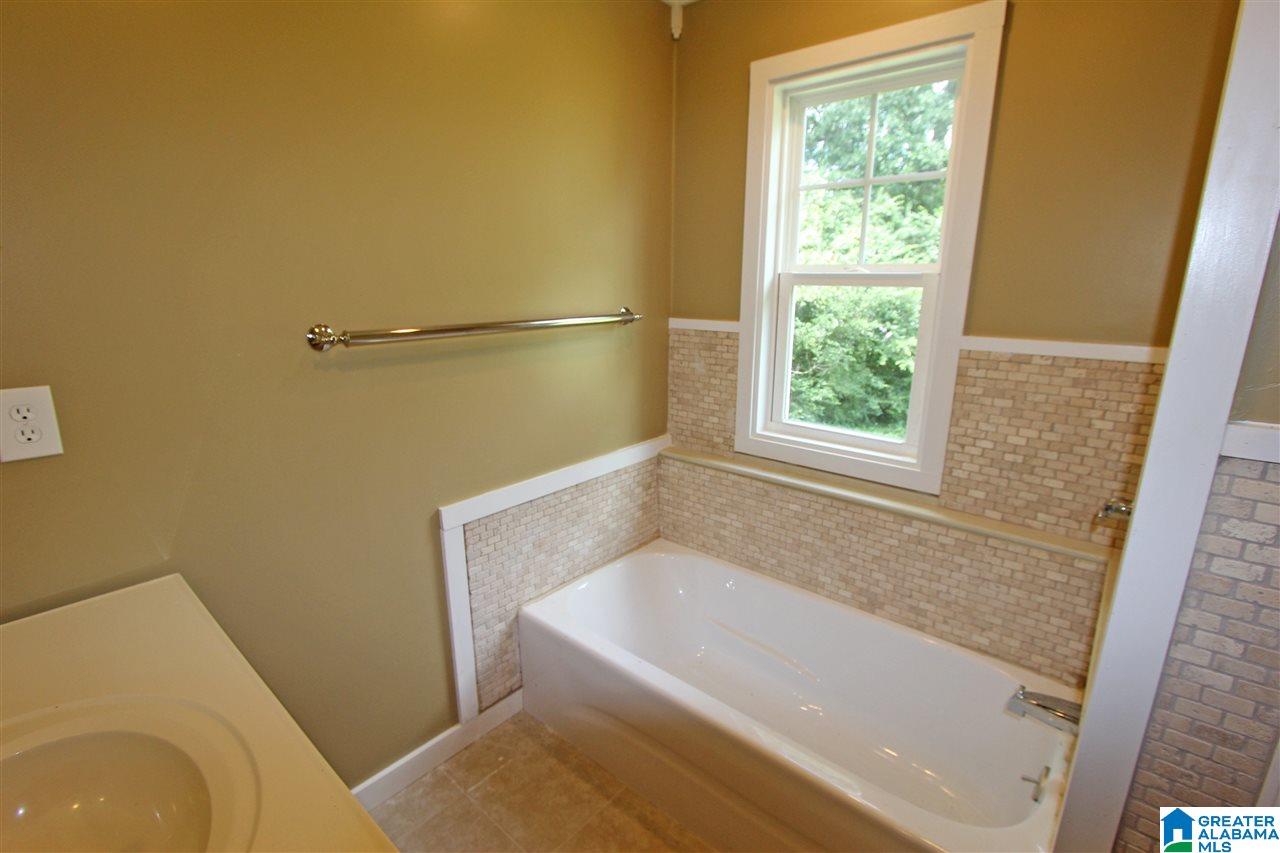 1108 Robertson Road Anniston, AL 36207 - Photo 36 of 43 Gallery Image 36