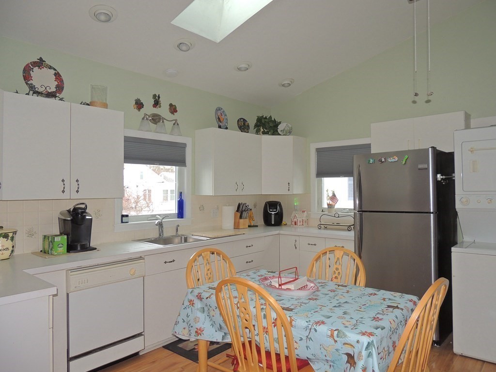 35 Bayview Street Wareham, MA 02571 - Photo 11 of 25