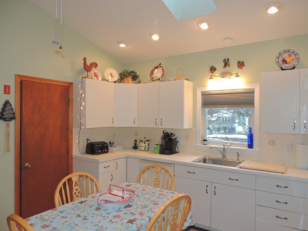 35 Bayview Street Wareham, MA 02571 - Photo 12 of 25